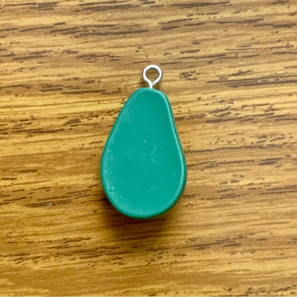 SOLD❗️Avocado Charm Pendant - Picture 3 of 8